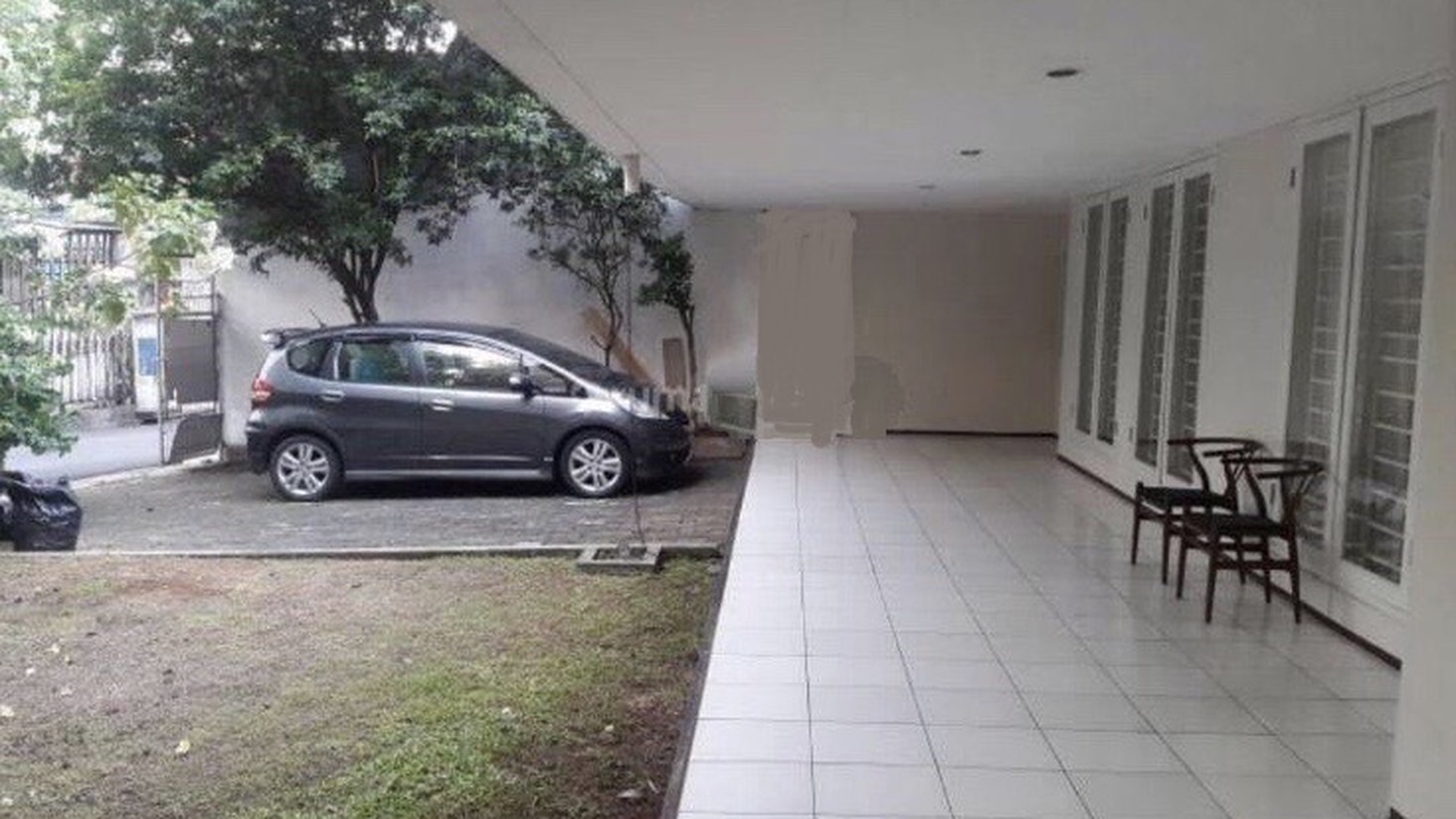 Rumah Bagus Di Jl Kesehatan, Bintaro Jakarta Selatan