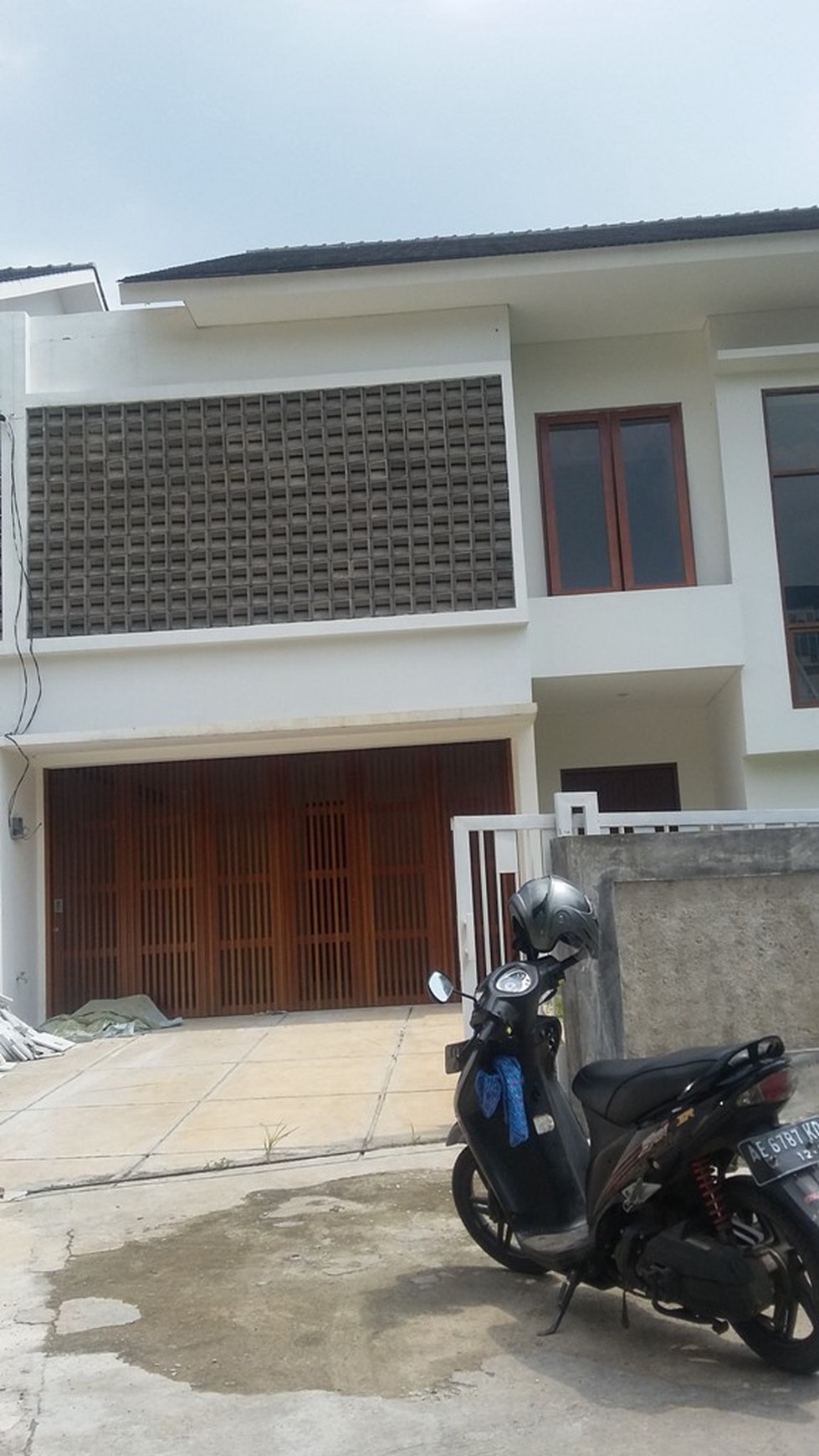 Rumah Cantik siap huni di Sektor 6 Bintaro Jaya