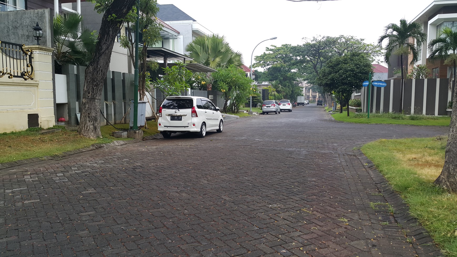 Dijual Rumah Pakuwon City Surabaya Timur