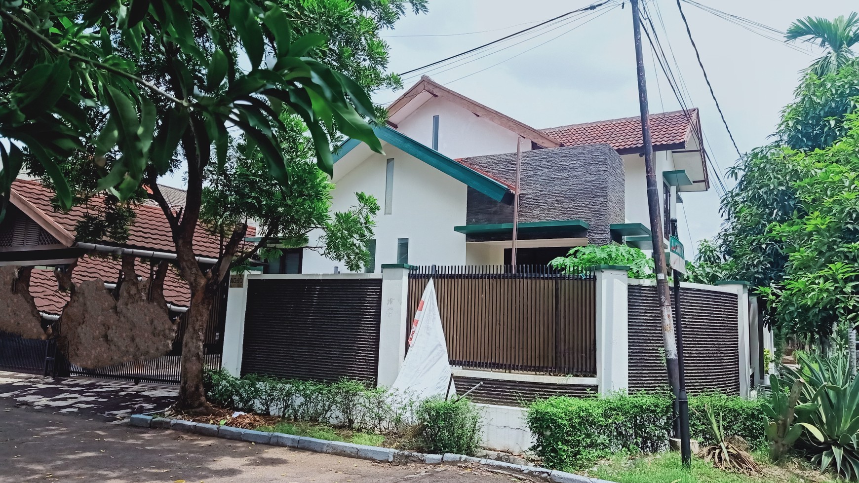 Rumah cantik,siap huni di camar bintaro  3