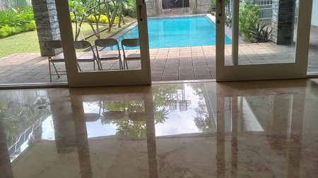 Rumah disewa siap Huni di Menteng..
