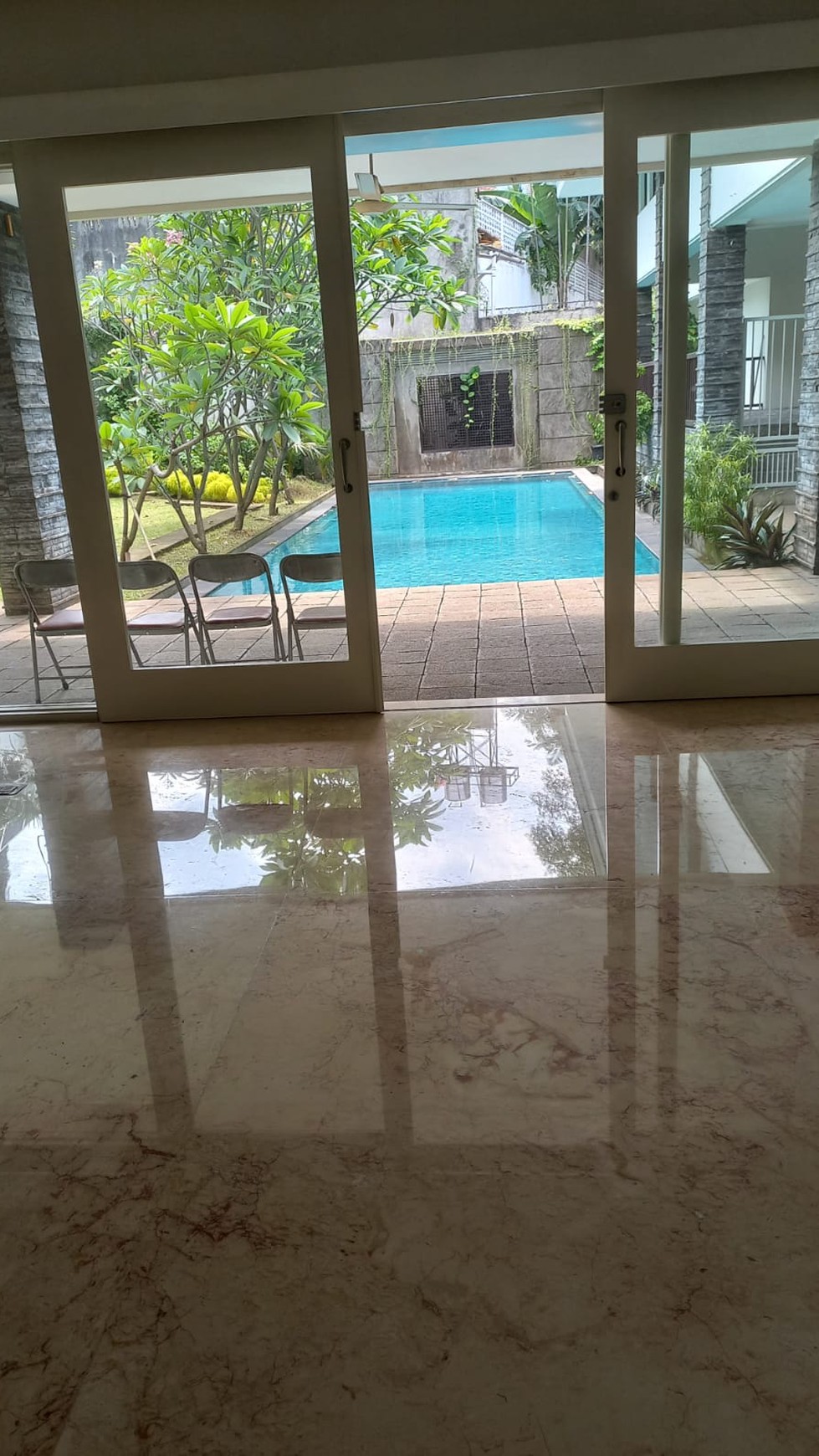 Rumah disewa siap Huni di Menteng..