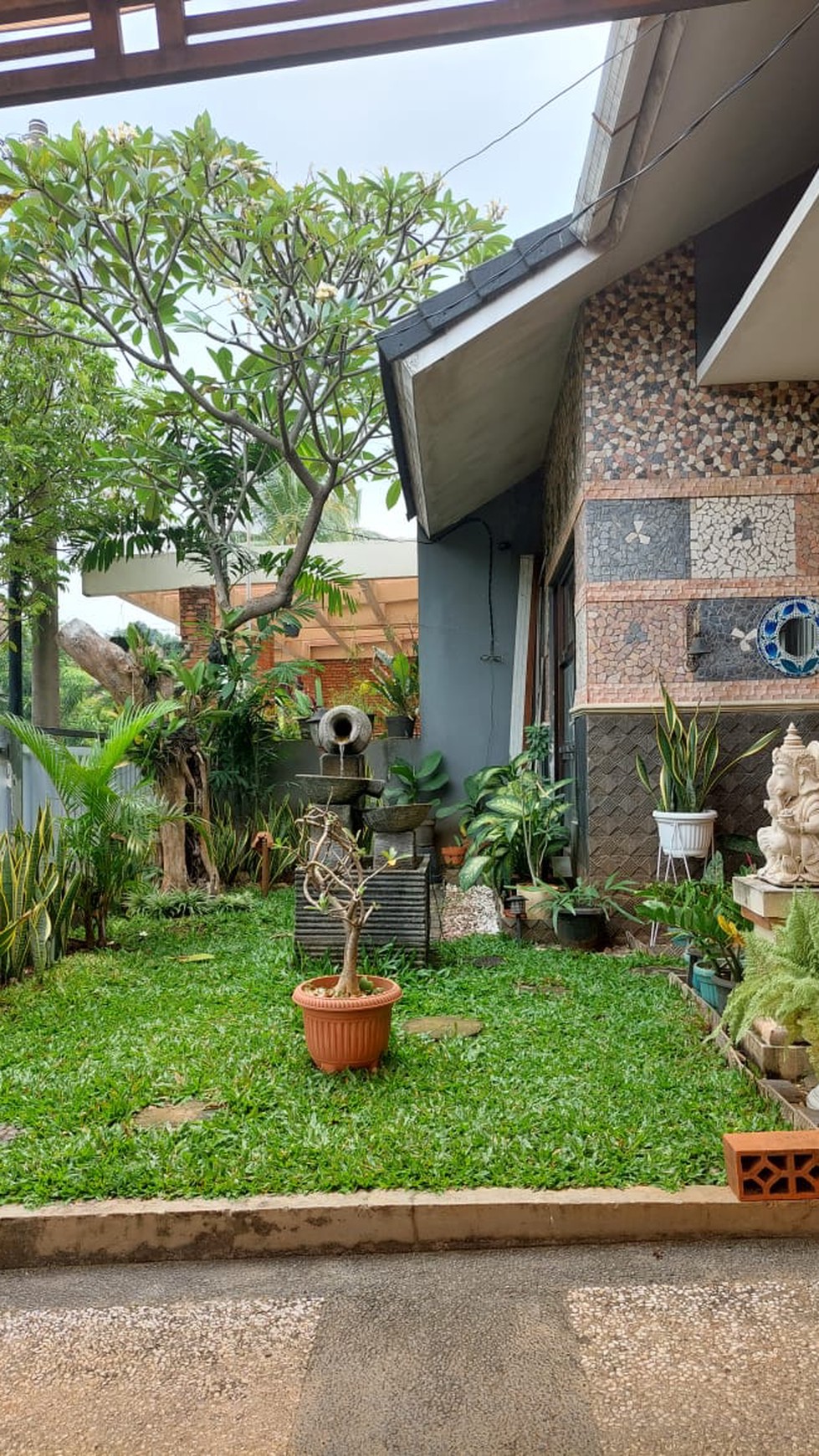 Rumah gaya clasik di Bumi bintaro permai