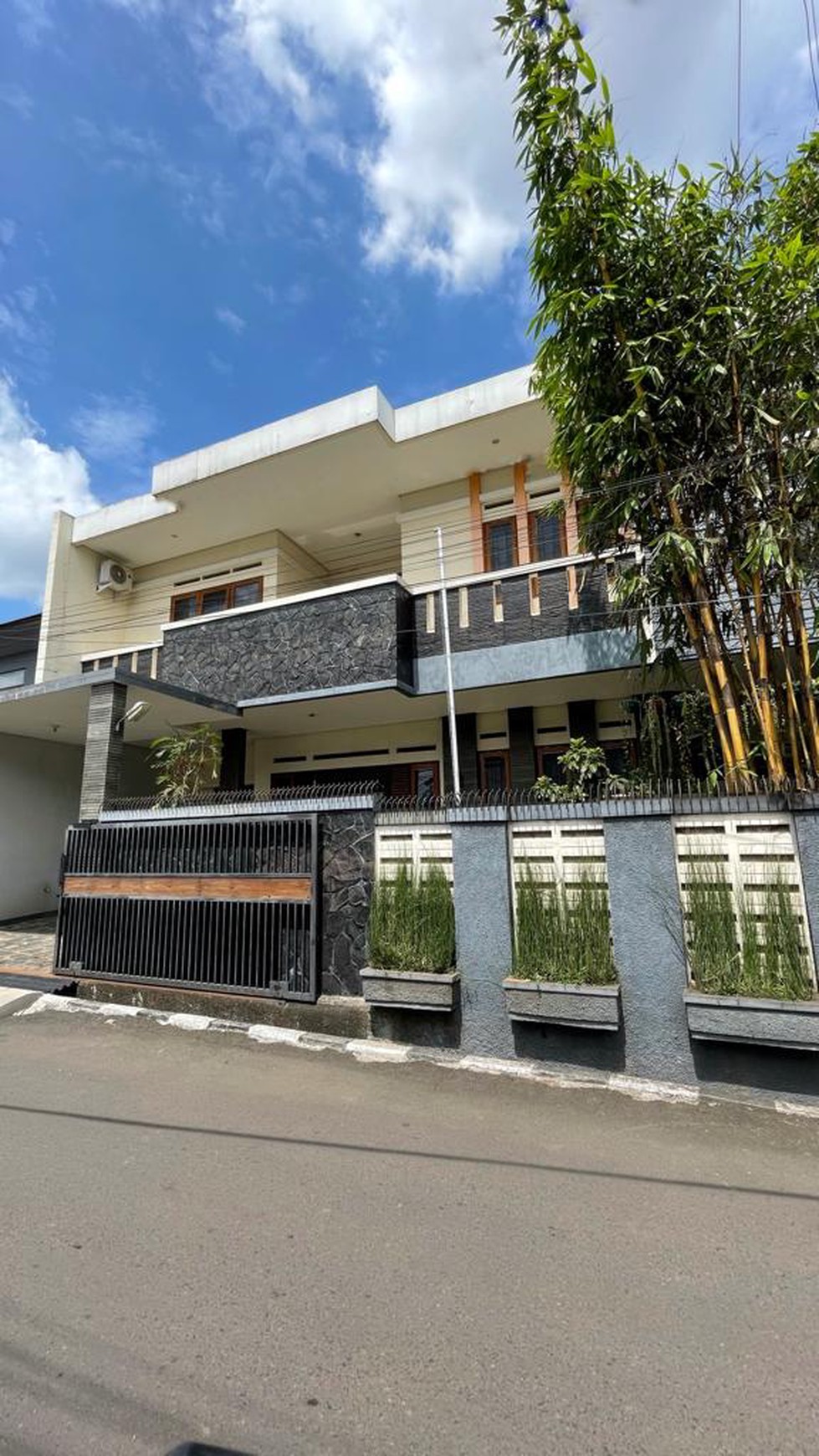 Jual Rumah Keren Pusat Kota