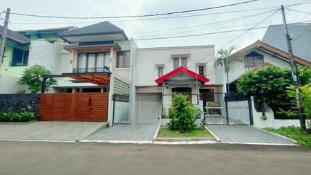 Rumah cantik siap huni di bintaro