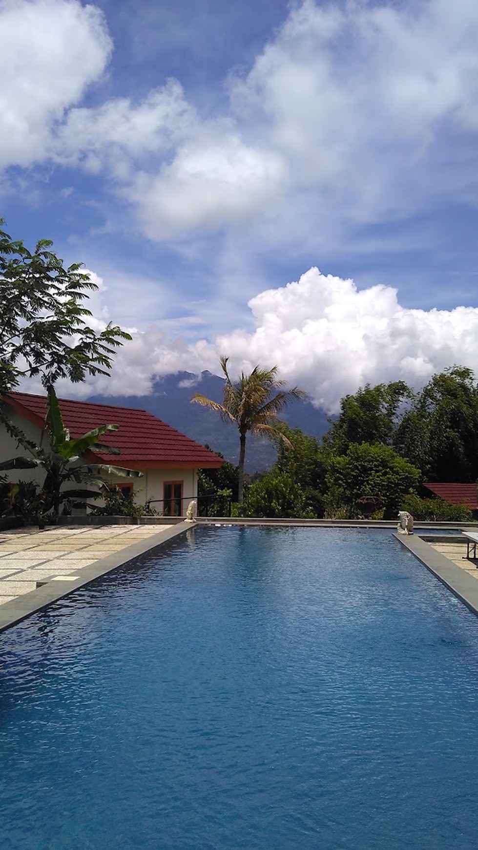 Dijual Villa dengan View Bagus Pemandangan Gunung Salak dan Pangrango @Cimandi, Bogor