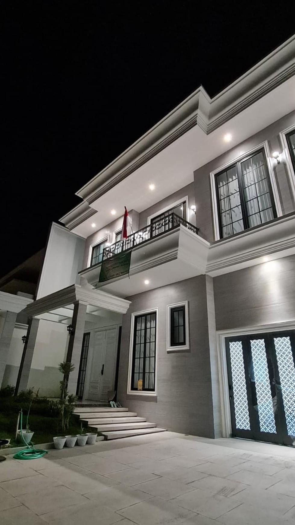 Rumah Internasional Village Citraland Surabaya Full Furnished American Classic Design TerDEPAN dekat GWalk Citraland