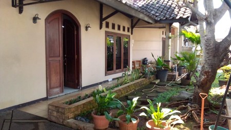 Dijual rumah Arinda Permai di Tangerang Selatan