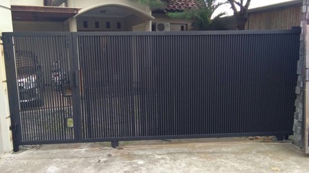 RUMAH TINGGAL+FURNITURE UNTUK KELUARGA, DALAM PERUMAHAN, DAERAH GODEAN