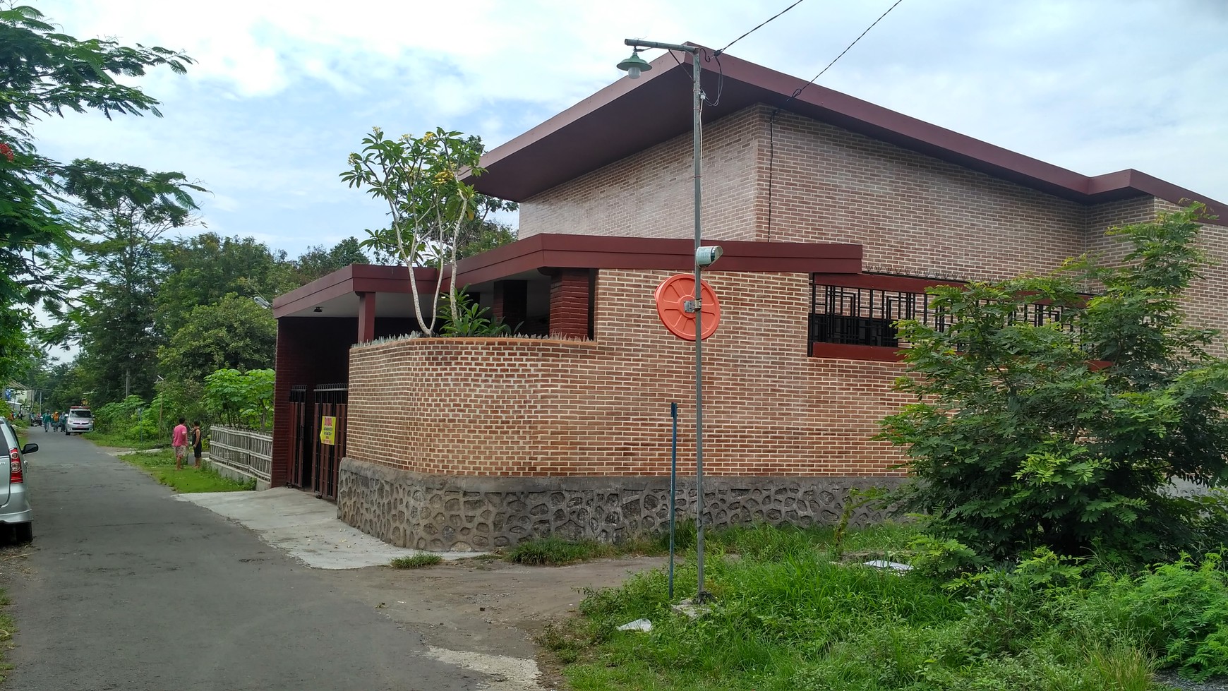 RUMAH TINGGAL, COCOK UNTUK KELUARGA BESAR, TIMUR JOGJA BAY