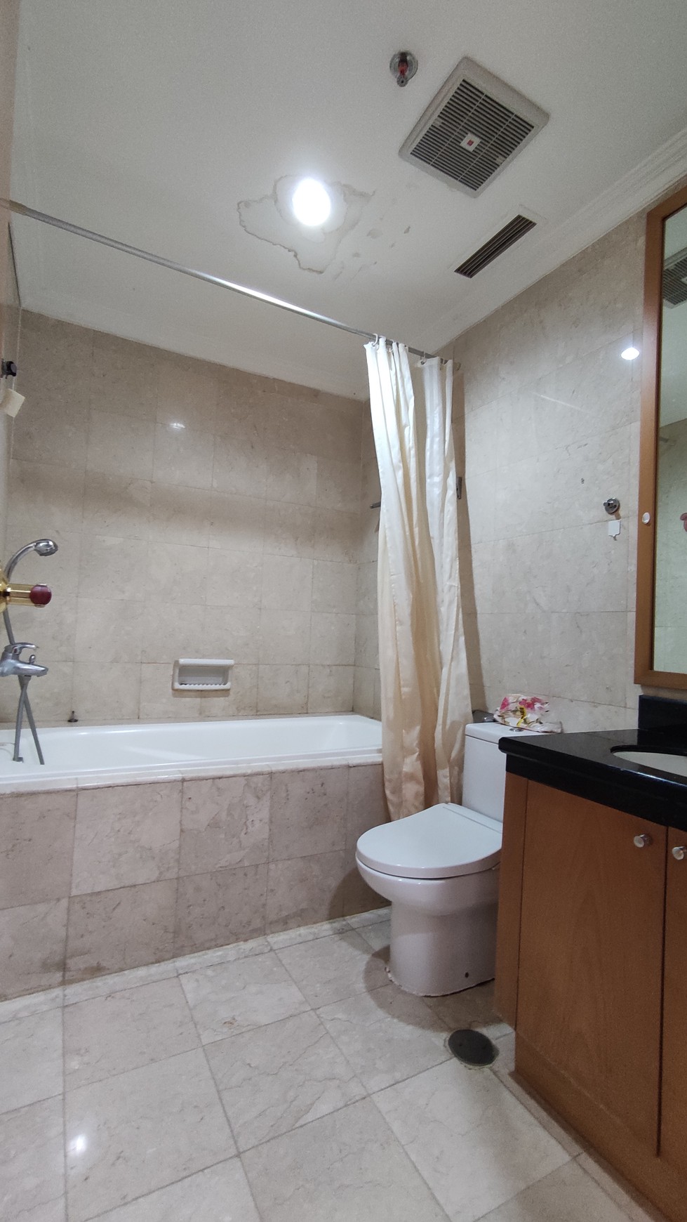 Sudirman Mansion, SCBD - Apartment 3 BR For Rent, Full Furnished, High Floor