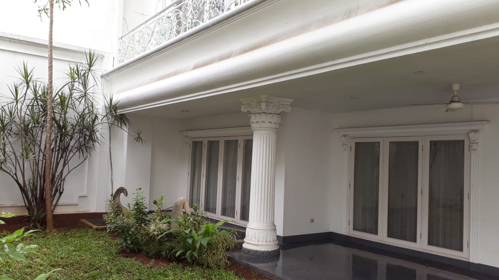 Rumah tenang dan nyaman di Kebayoran Baru,  Jakarta Selatan