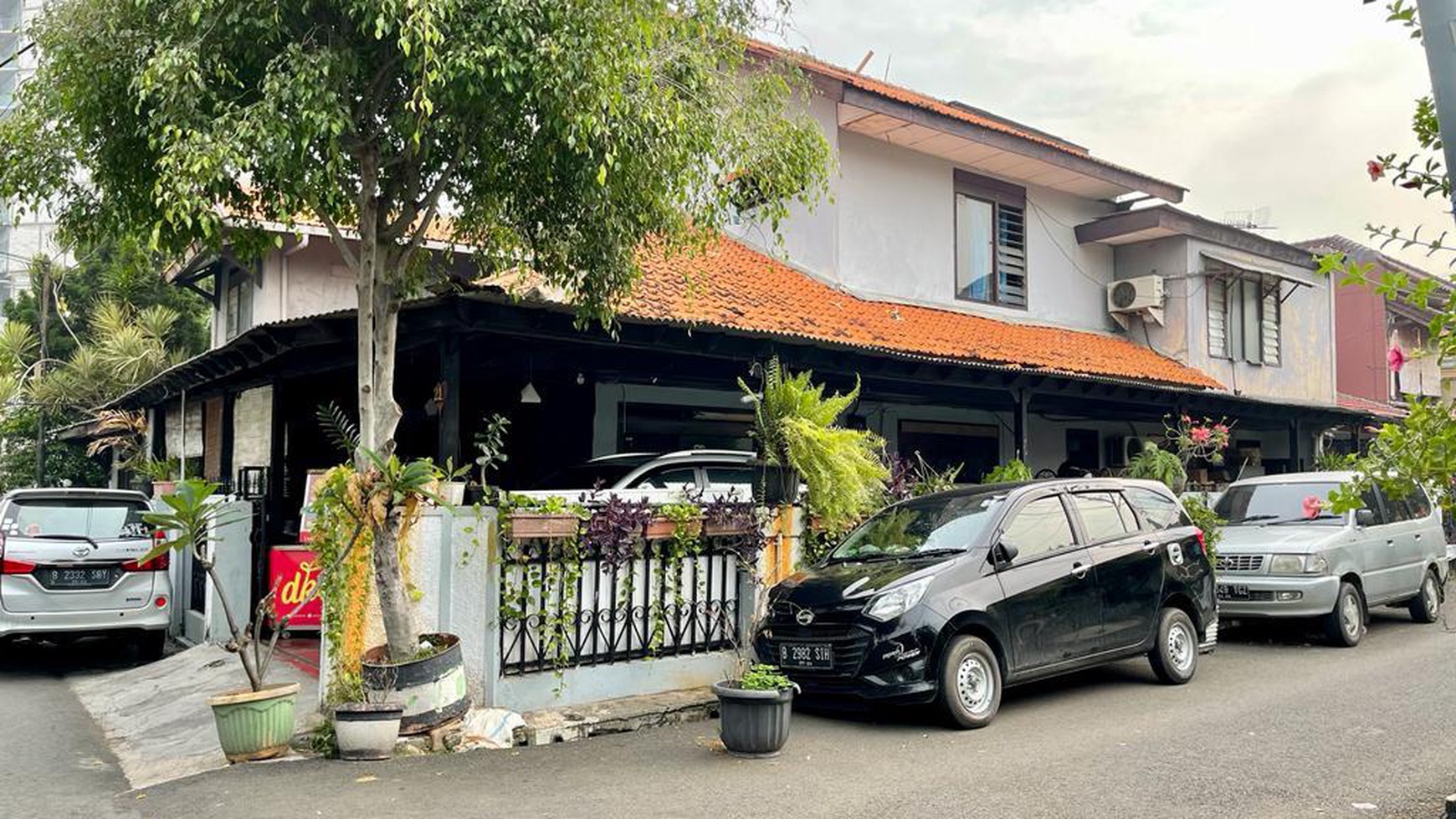 Rumah cocok untuk kos-kosan dan tempat tinggal.