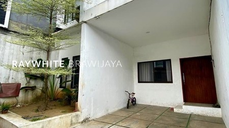 Rumah Dalam Kompleks Area Cipete Selatan