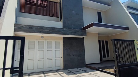 DIJUAL RUMAH BARU 2 LANTAI Jl. Manyar Kartika SURABAYA TIMUR