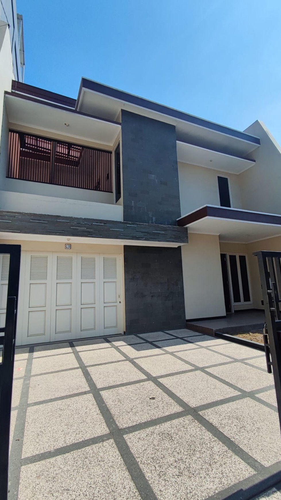 DIJUAL RUMAH BARU 2 LANTAI Jl. Manyar Kartika SURABAYA TIMUR