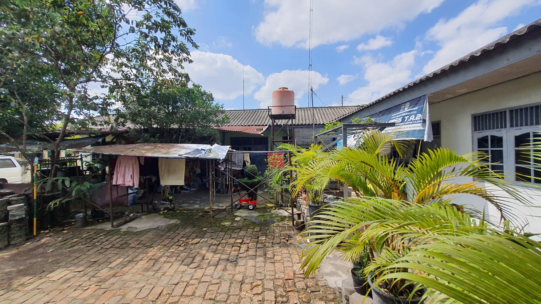 Tanah dan Bangunan Lokasi Dalam Beteng Kraton Yogyakarta 