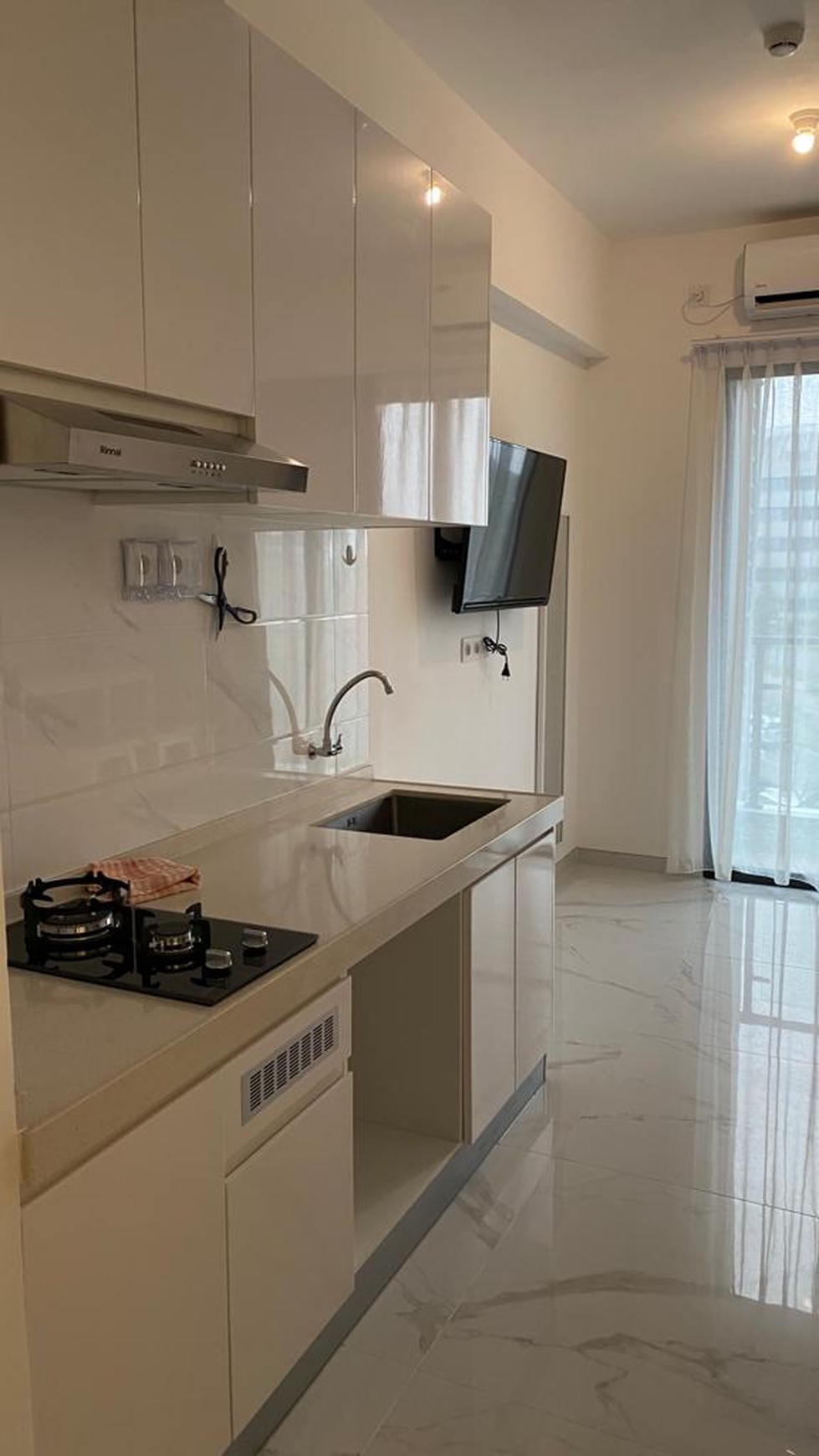 Dijual Apartement Sky House type Studio fully furnished di Central BSD