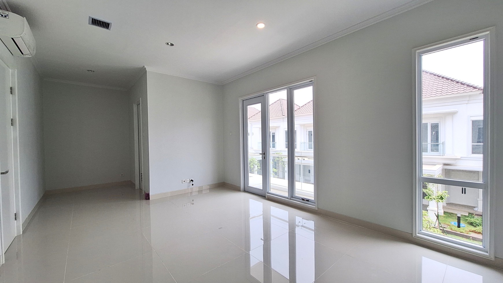 Dijual Cepat Rumah Mewah Exclusive Pasadena Residances di Gading Serpong 