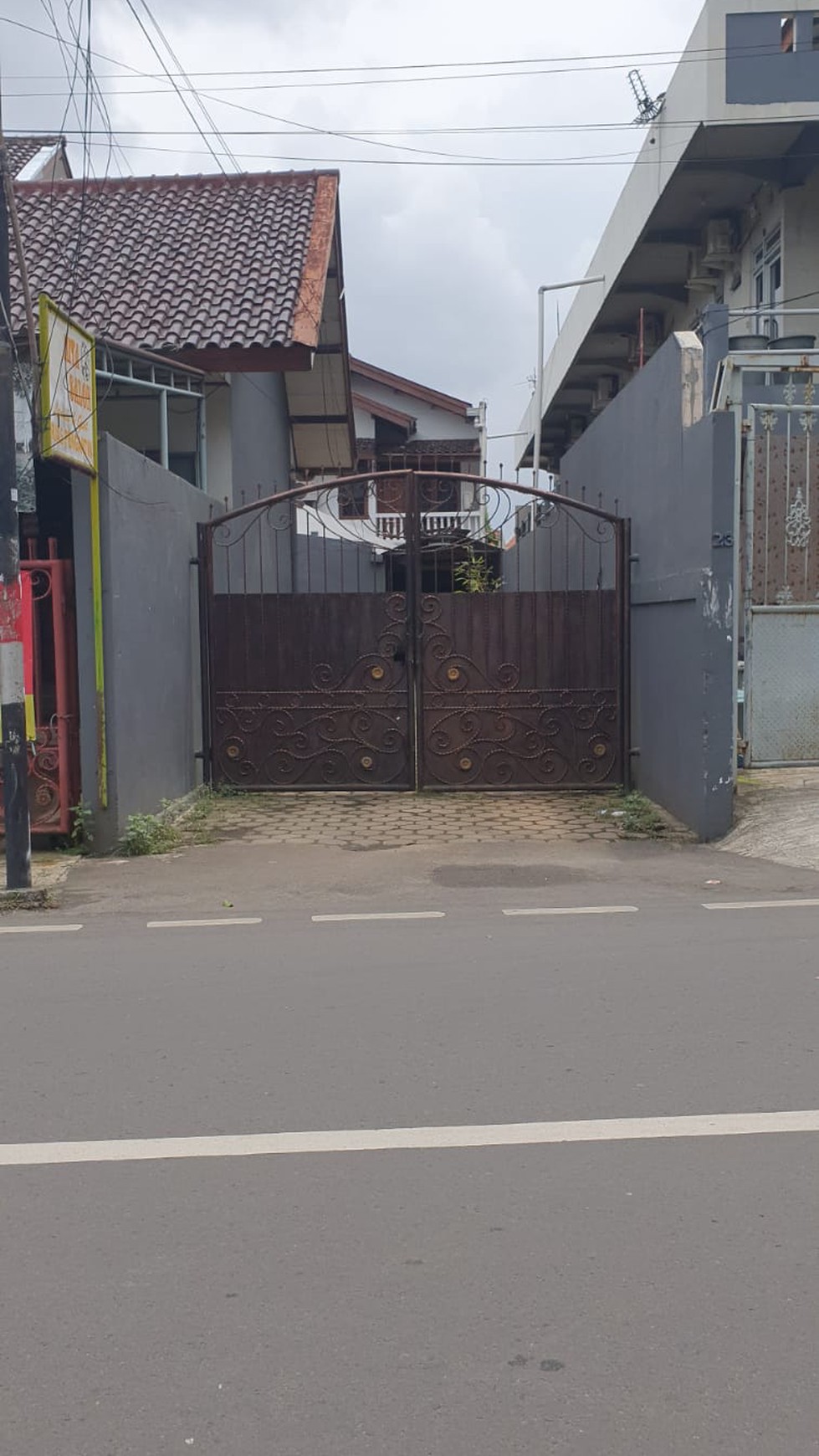 TURUN HARGA RUMAH DI JL. RAYA TENGAH PASAR REBO