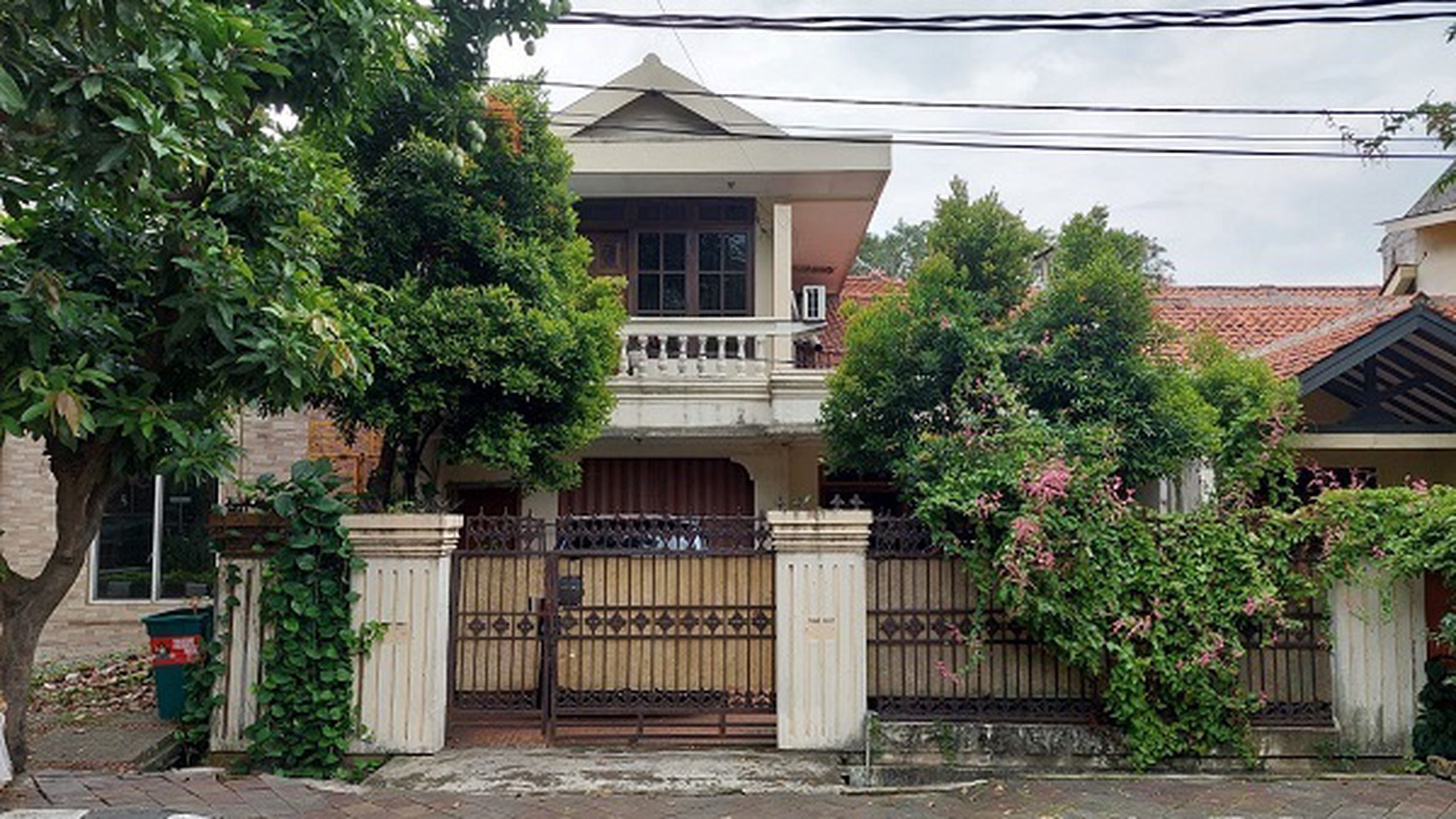 Dijual rumah dikawasan strategis JL. juanda sukasari Kota Tangerang (dekat Alun-Alun Tangerang)