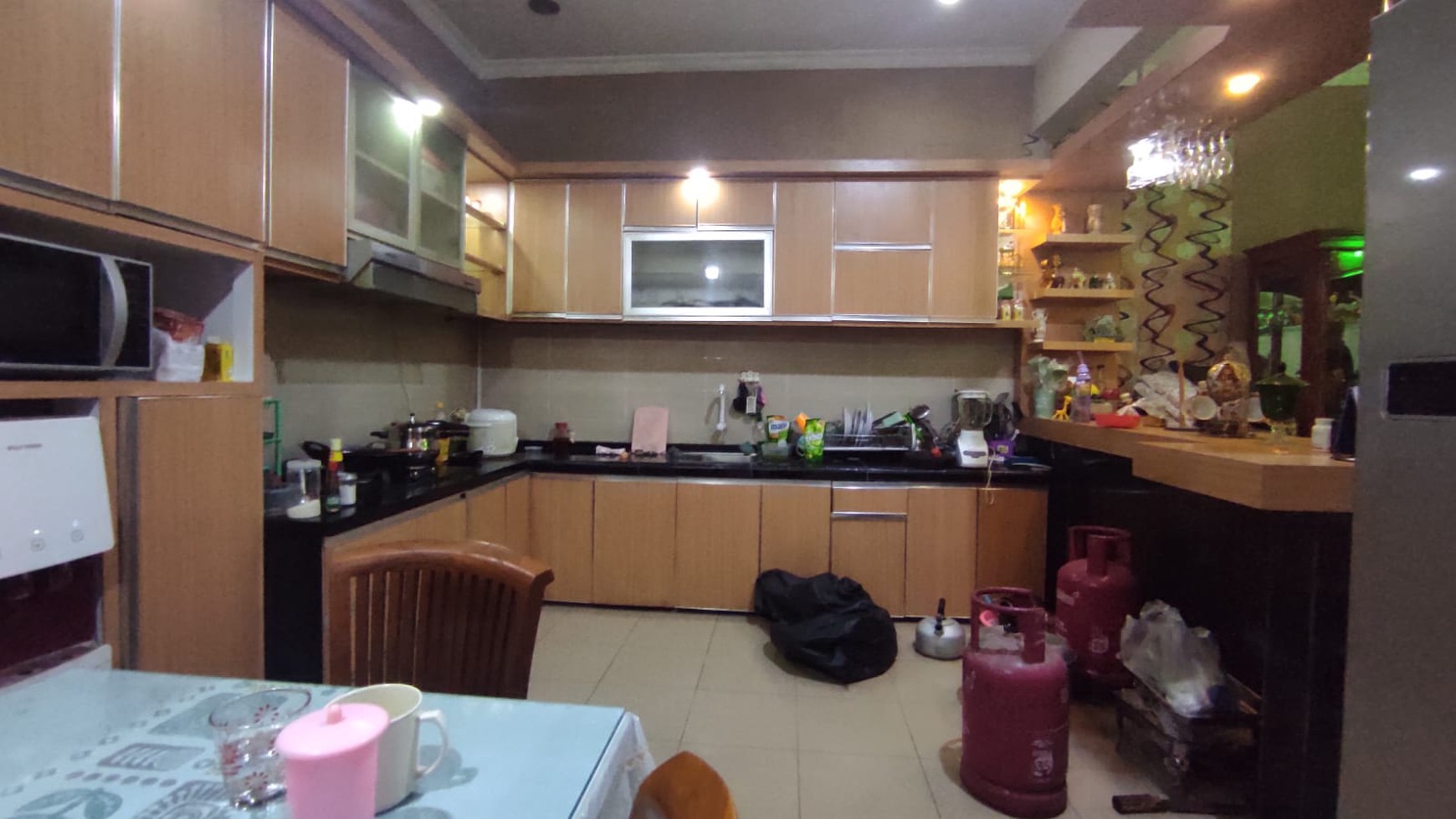 Dijual Rumah Full Furnished di Grand Wisata Cluster Garden Fiesta, Bekasi