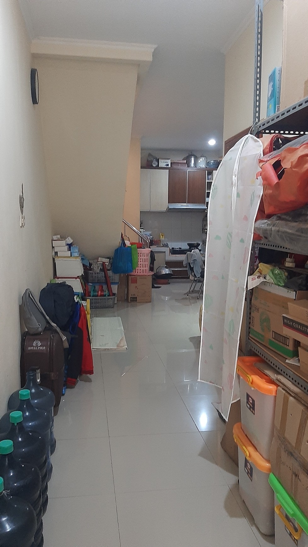 Dijual rumah di Teluk Gong