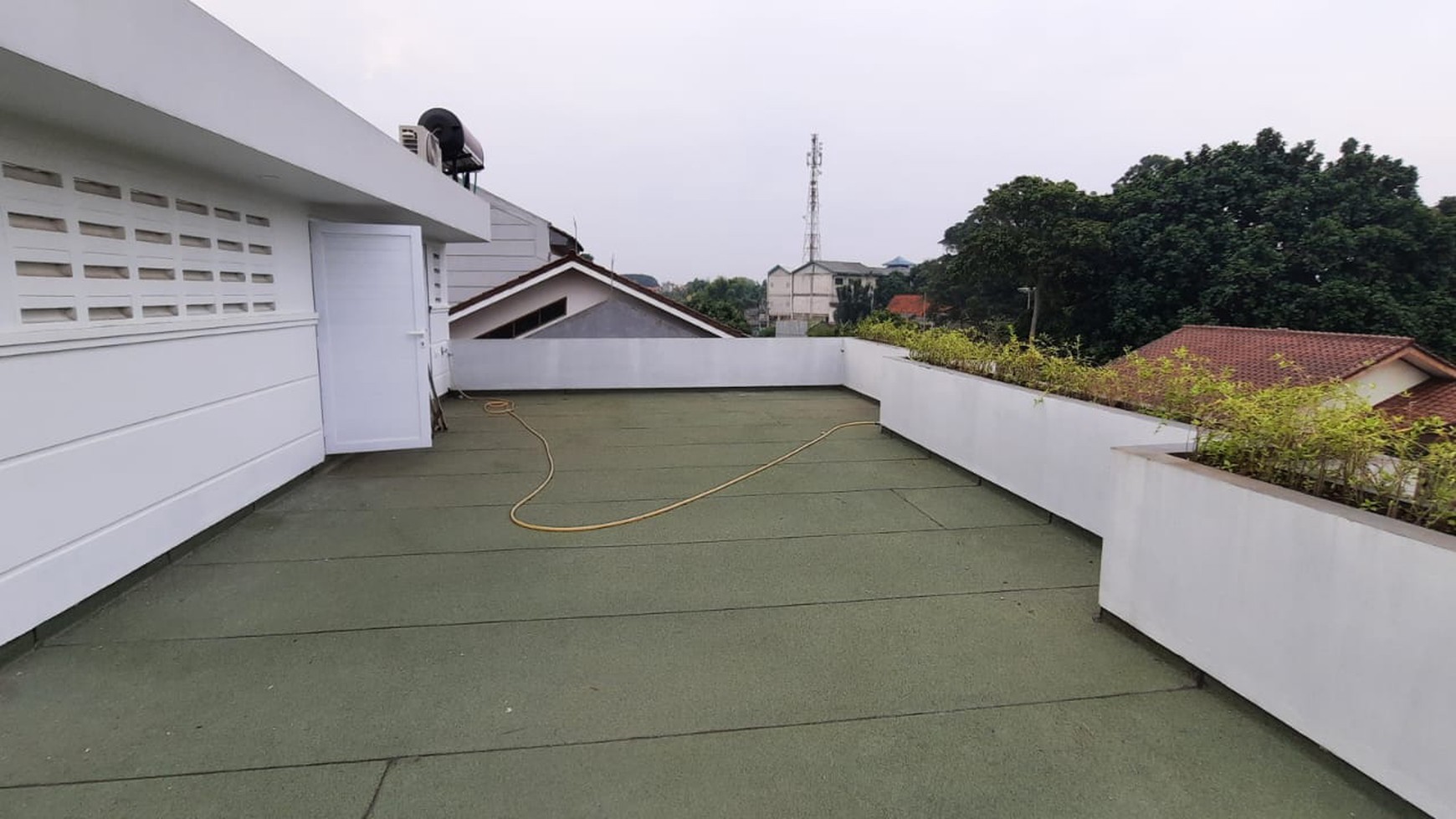 Rumah Baru Full Furnished, Siap Huni dan Strategis Dekat Stasiun Sudimara (Jombang)