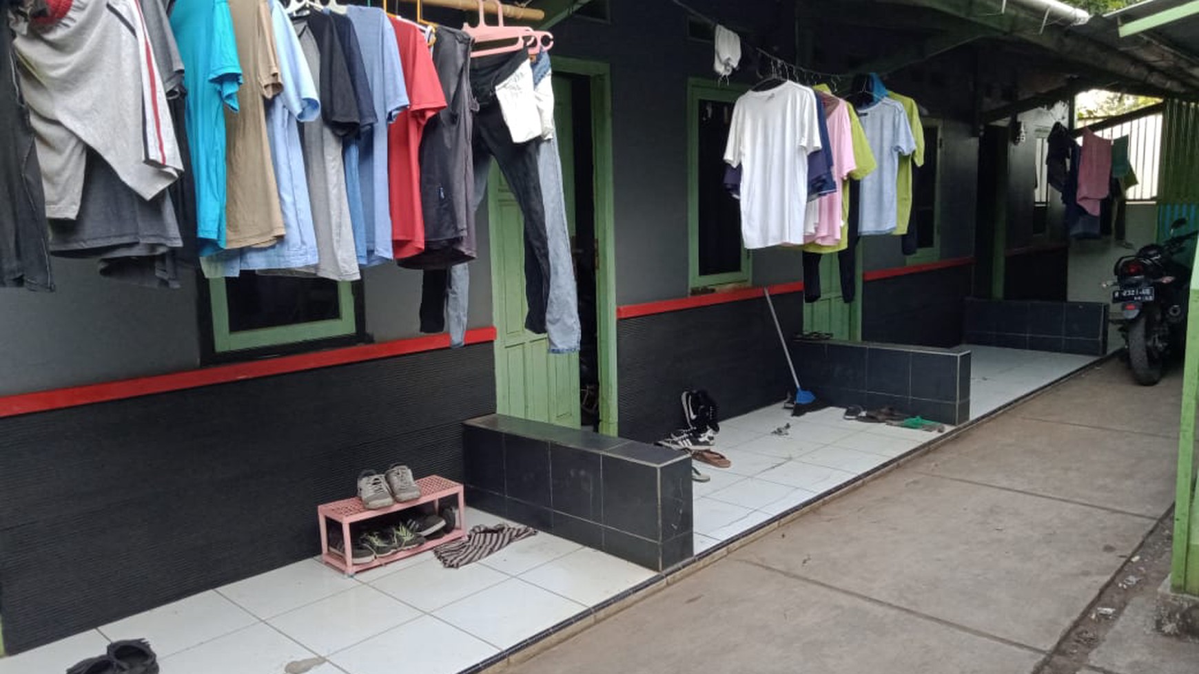 di Jual rumah Kontrakan 25 Pintu