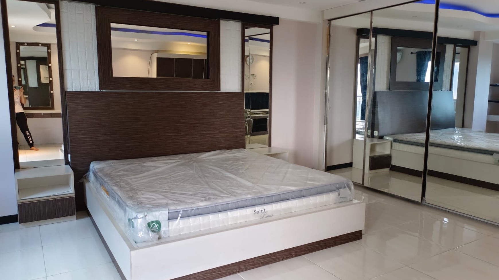 Apartemen Puncak Bukit Golf 2 Bedroom Full Furnished - TerMURAH - Jual RUGI - Jual Cepat