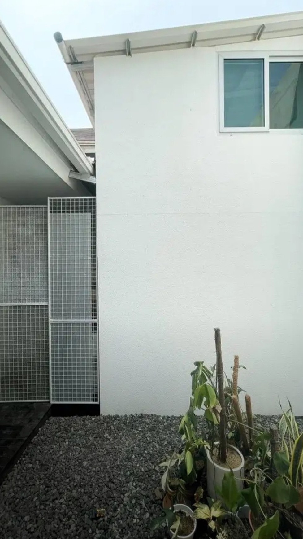 DiJual Rumah Bagus Full Furnish Minimalis Modern di The Avani Bsd City