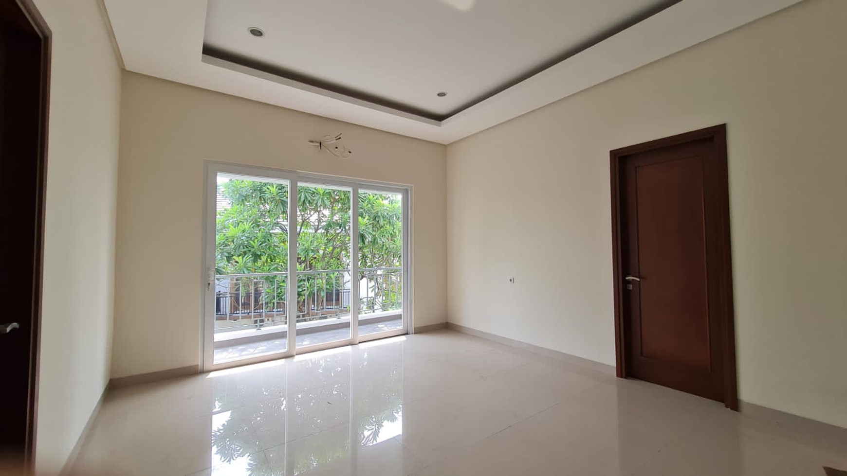 NEGO SAMPAI DEAL! Delatinos Bahamas BSD City! Brand New House Siap Huni!