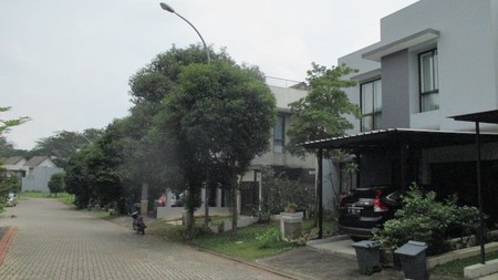 Dijual Rumah Asri, area Hijau, Green Cove BSD City