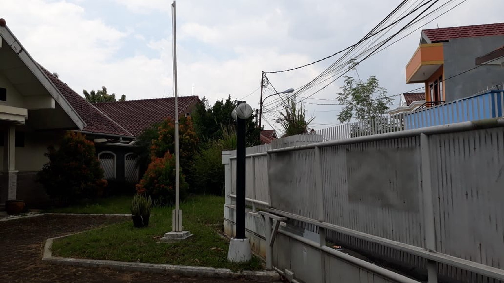 Rumah Lama Terawat Siap Huni Lokasi Stragegis tajur bogor