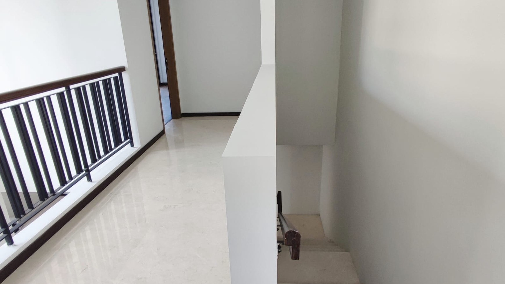 JARANG ADA FOR SALE BRAND NEW HOUSE BSD CITY