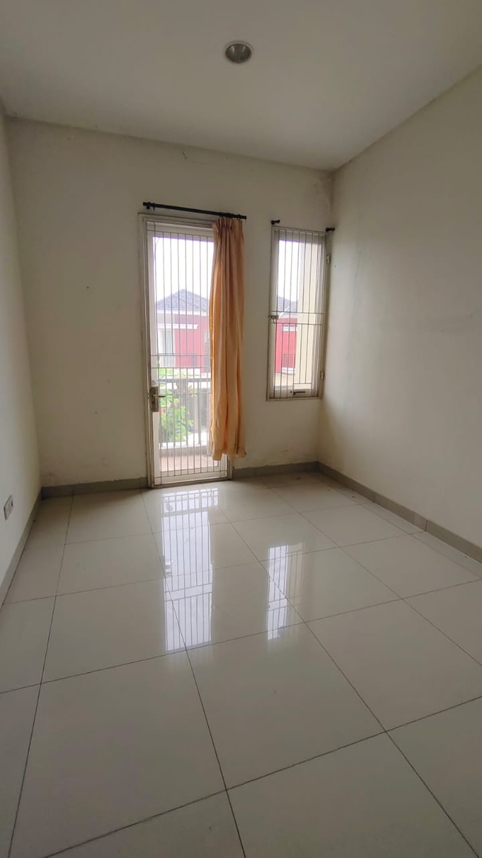 RUMAH RESIDENCE ONE Dekat sekolah BINUS