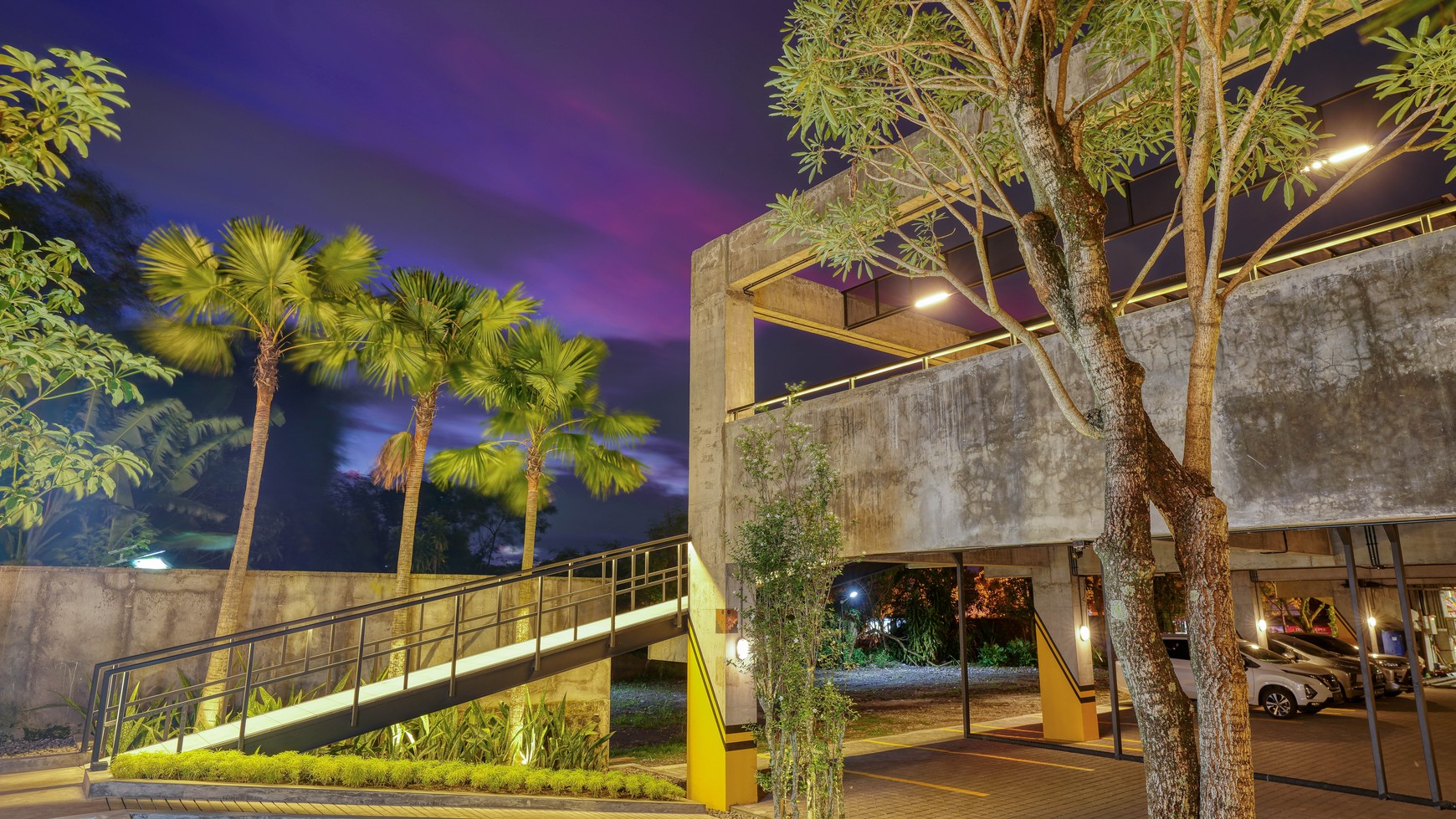 Resto Atau Ruang Usaha Lokasi Premium di Jalan palagan Dekat Hyatt Regency 