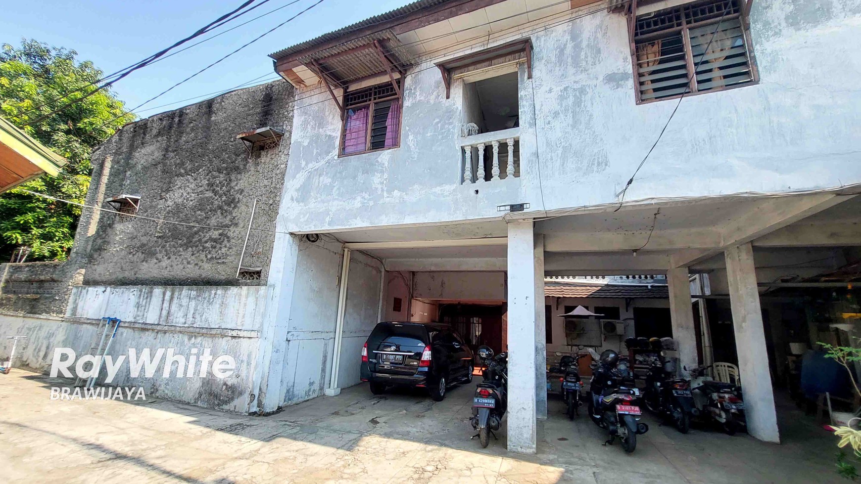 Rumah Petamburan, Tanah Abang, JakPus, 5 menit ke tol dalam kota