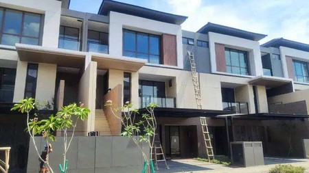 Hot Properti, Rumah Mewah Zora Kimora, BSD.