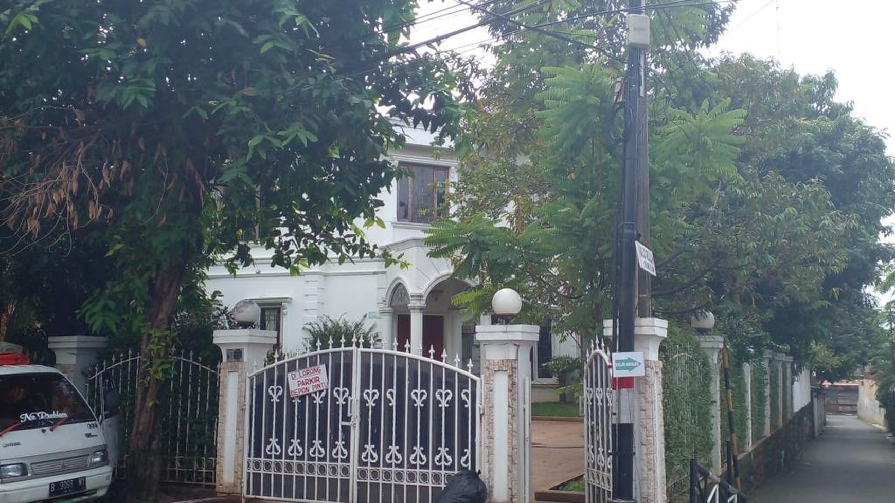 Rumah 2 Lantai Siap Huni di Pasar Rebo, Jakarta Timur