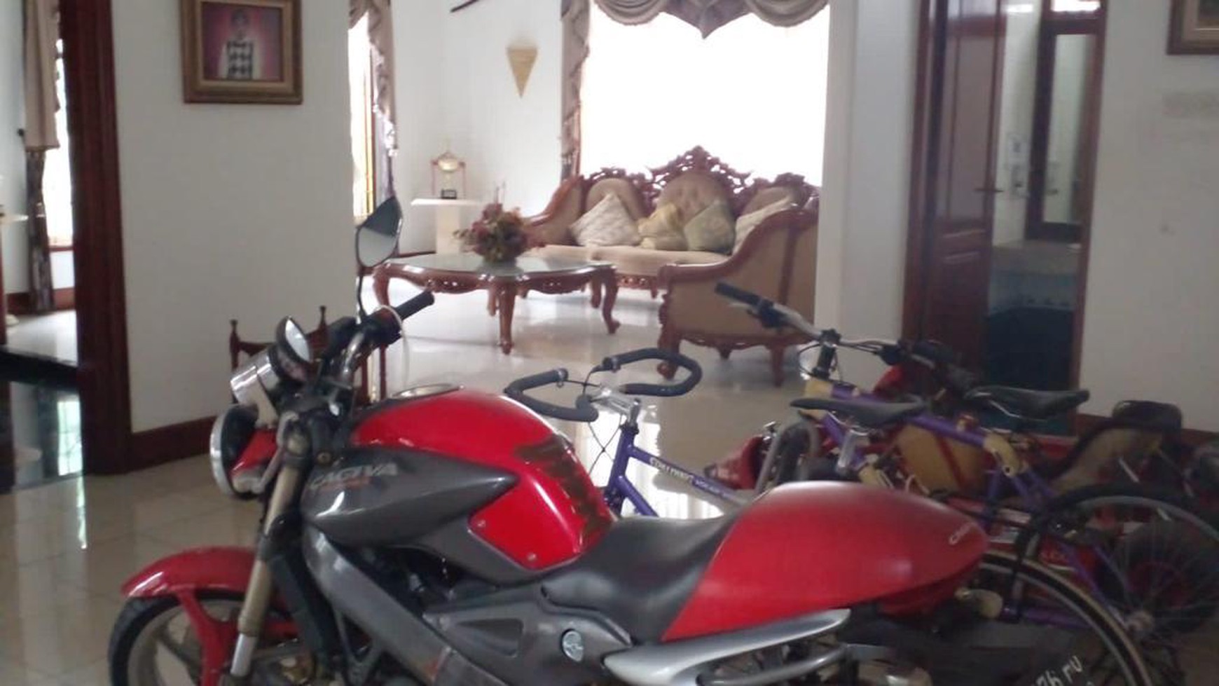 Rumah 2 Lantai Siap Huni di Pasar Rebo, Jakarta Timur