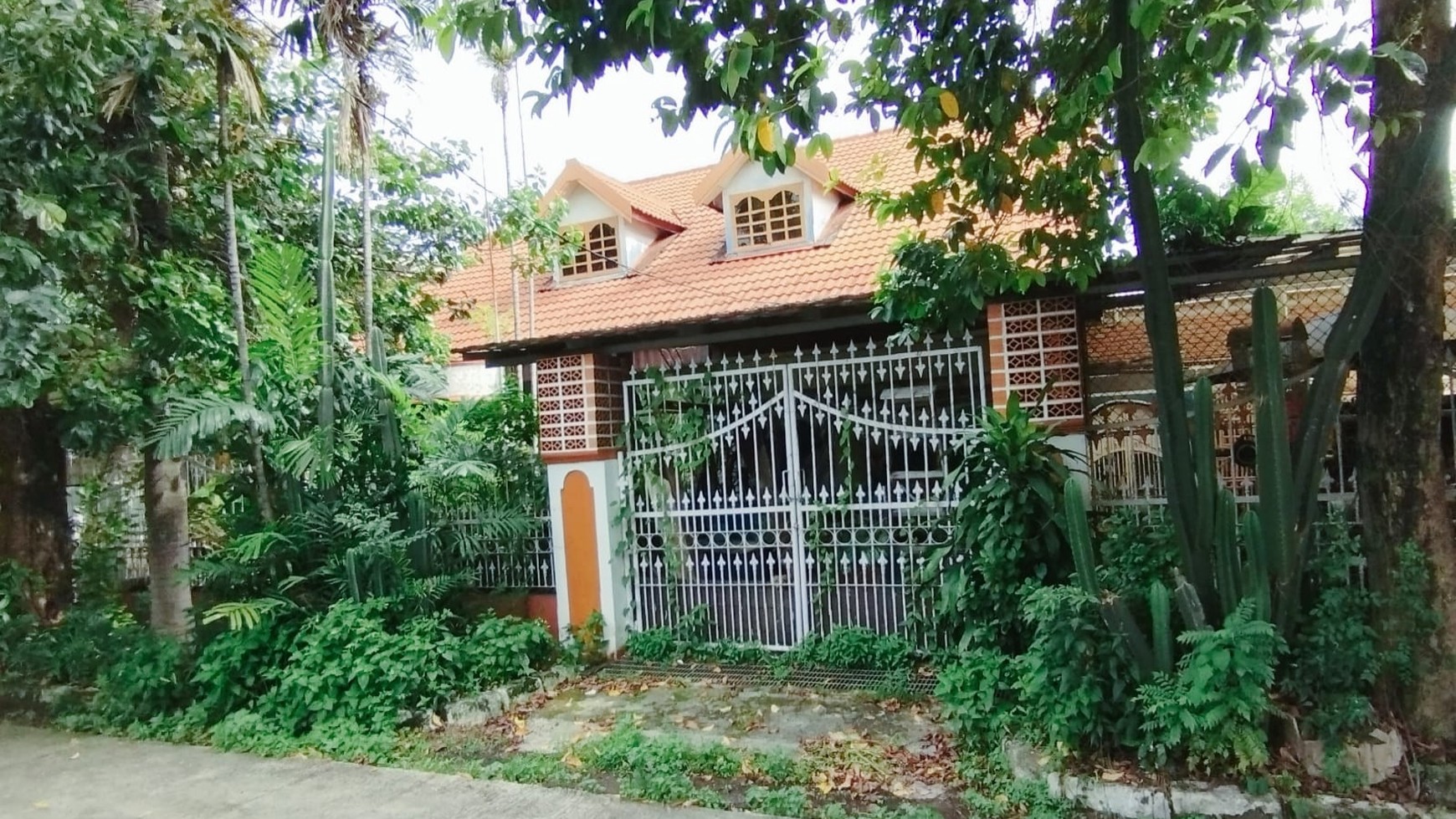 Dijual rumah di mas Naga, Bekasi Barat