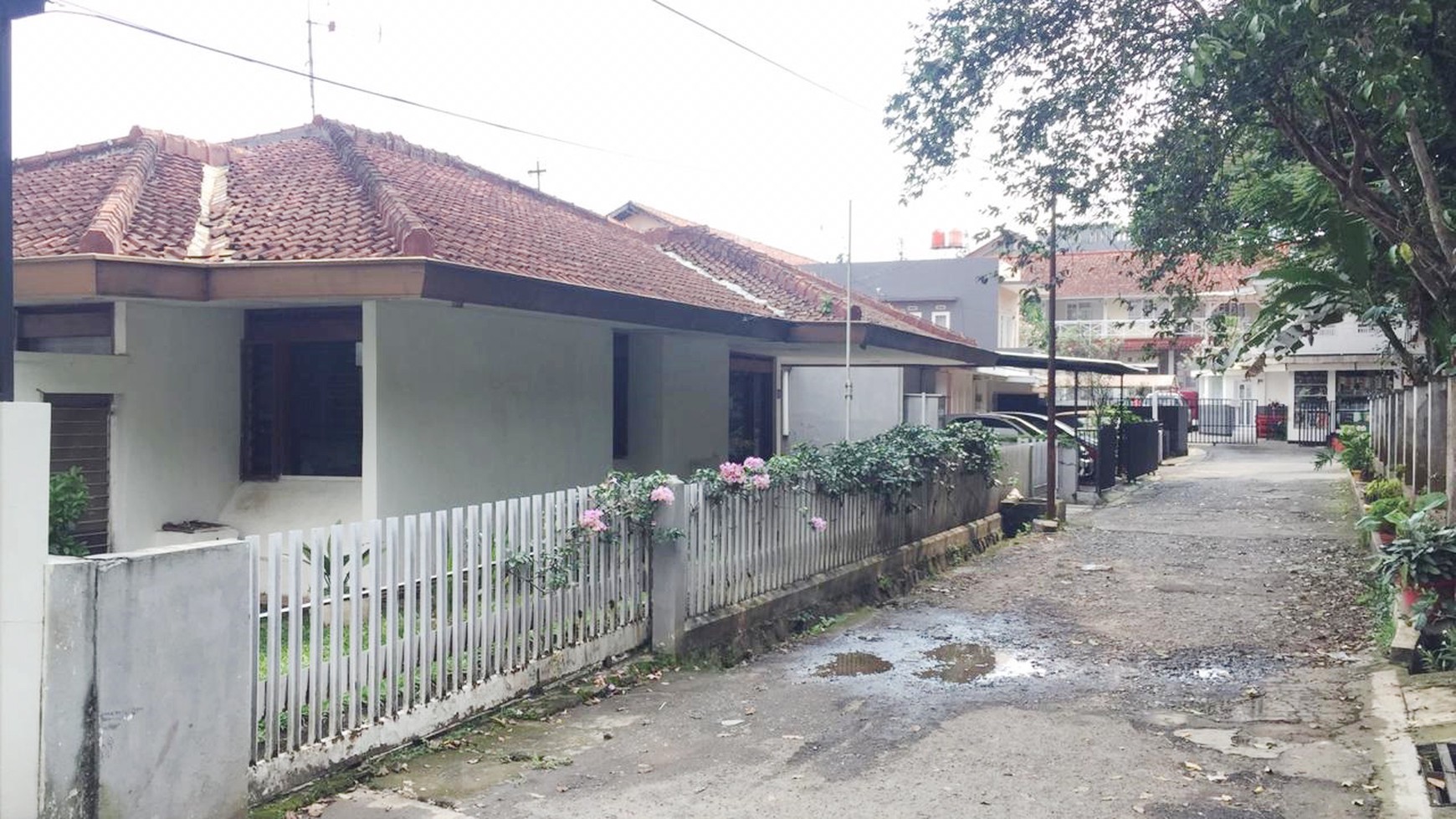 Rumah Bagus Di Jl Kanayakan Baru Dago Bandung