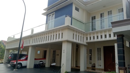 Rumah Mewah 2 Lantai di Kota Wisata Cibubur