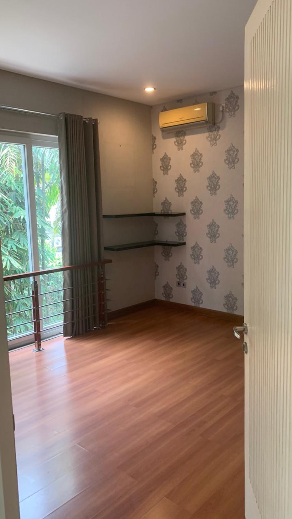 Rumah di Kebayoran Baru