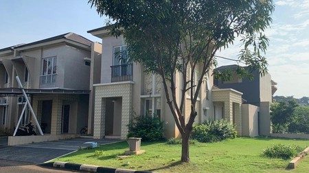 Dijual Rumah Mewah Mnimalis di Water Spring, Grand Wisata