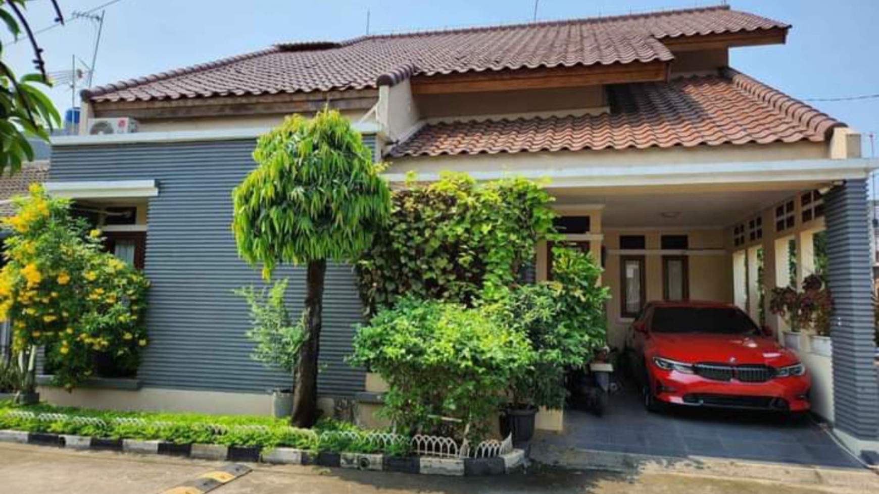 Rumah Cantik Harga Menarik Siap Huni di Jatibening -  Pondok Gede, Kota Bekasi.