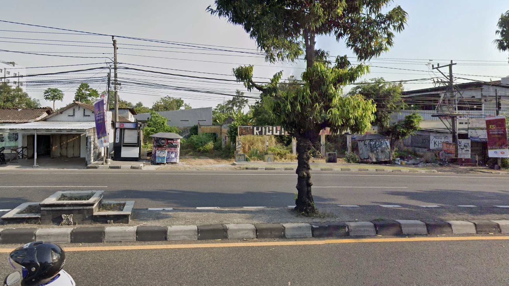 TANAH STRATEGIS UNTUK USAHA/KANTOR, DI DEKAT TRANSMART MAGUWO