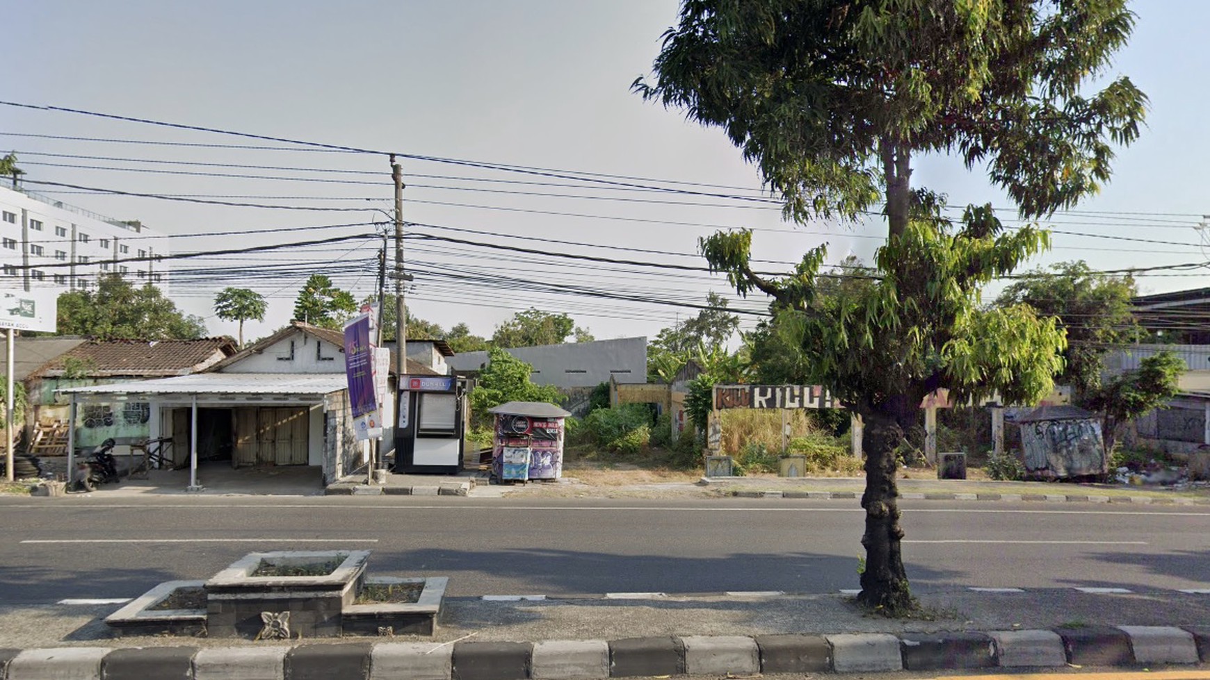 TANAH STRATEGIS UNTUK USAHA/KANTOR, DI DEKAT TRANSMART MAGUWO
