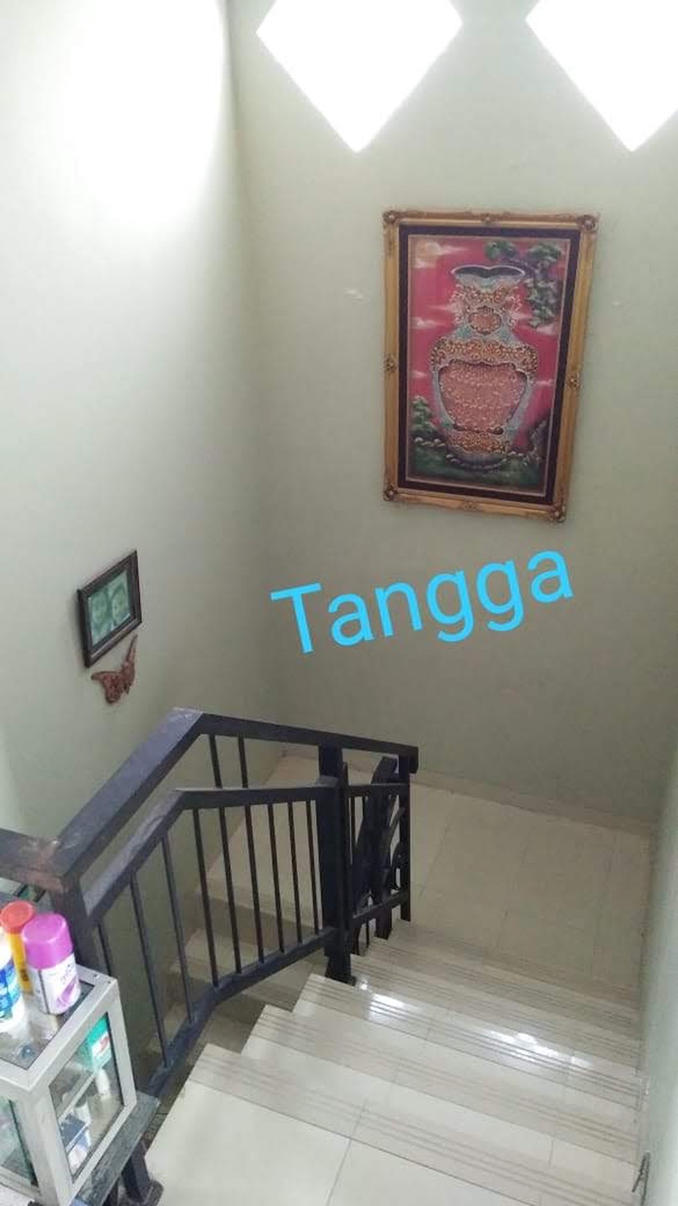 RUMAH MEWAH DENGAN DESIN MINIMALIS DI JL PANDEYAN, UMBULHARJO, YOGYAKARTA